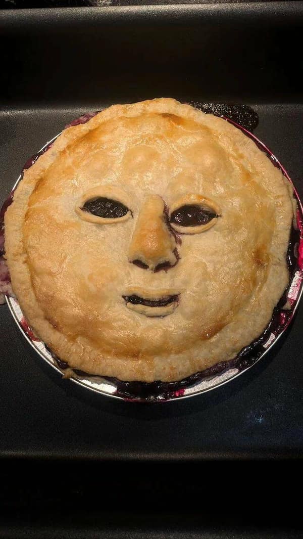 cursed images, haunted photos, bizarre pictures, unnerving snapshots, weird pictures, eerie visuals, unsettling scenes, disturbing memes, nightmare fuel, horrifying tidbits