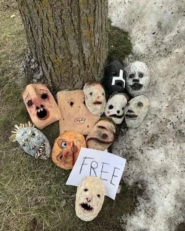 cursed images, haunted photos, bizarre pictures, unnerving snapshots, weird pictures, eerie visuals, unsettling scenes, disturbing memes, nightmare fuel, horrifying tidbits