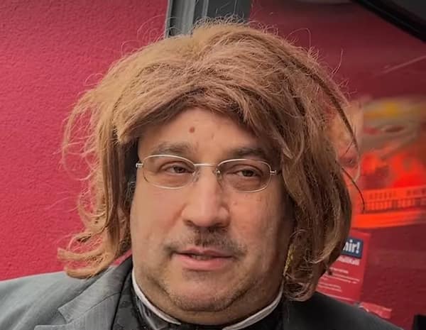 haircut fails, bad haircuts, haircut disasters, funny hairstyle memes, hair mistakes, barber fails, salon mishaps, terrible haircuts, comedic hair mishaps, hairstyle blunders