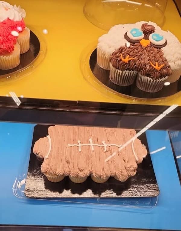 cake fails, bad cakes, baking disasters, dessert fails, pastry mishaps, funny dessert mishaps, hilarious frosting messes, comedic baking flops, baking disaster references, kitchen catastrophe jokes, sugary meltdown stories, fondant fails, icing mishaps, sweet fiascos