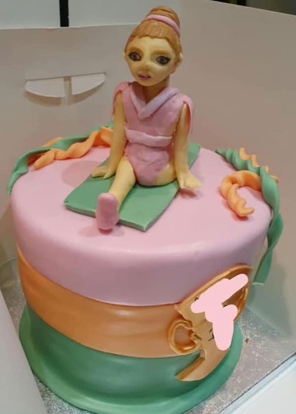 cake fails, bad cakes, baking disasters, dessert fails, pastry mishaps, funny dessert mishaps, hilarious frosting messes, comedic baking flops, baking disaster references, kitchen catastrophe jokes, sugary meltdown stories, fondant fails, icing mishaps, sweet fiascos