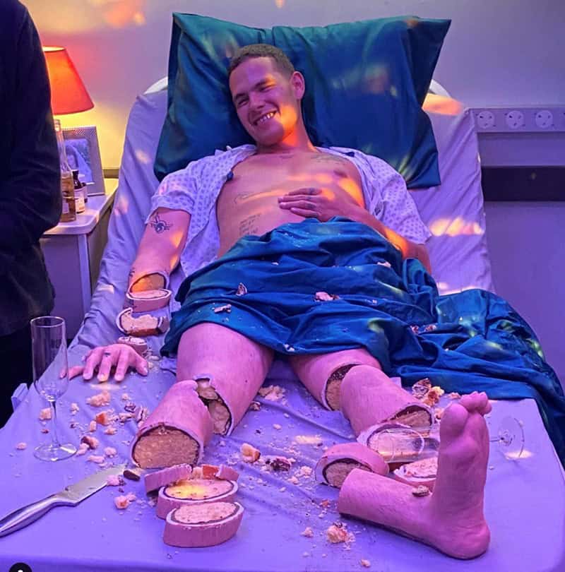 cake fails, funny cakes, baking disasters, dessert fails, pastry mishaps, funny dessert mishaps, hilarious frosting messes, comedic baking flops, baking disaster references, kitchen catastrophe jokes, sugary meltdown stories, fondant fails, icing mishaps, sweet fiascos