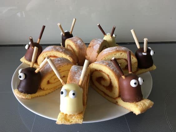snail cinnamon rolls