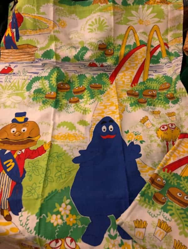 vintage mcdonalds toys, retro happy meal toys, classic mcdonalds toys, old mcdonalds collectibles, happy meal toys, mcdonalds collectibles, fast food toys, retro toys, nostalgic fast food, throwback merchandise, mcdonalds toys, collectible toys, burger chain memorabilia