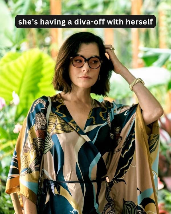 she's having a diva-off with herself