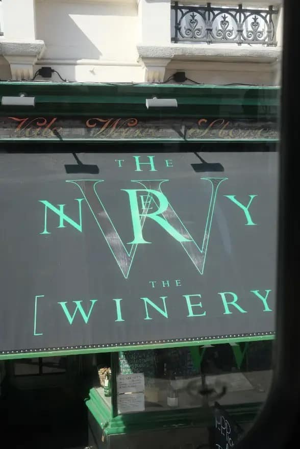 bad logos, logo fails, graphic design fails, branding fails, design memes, branding memes, marketing fails, design jokes, logo mistakes, corporate memes, bad branding, design blunders, logo humor, logo disasters, funny logos, design fails