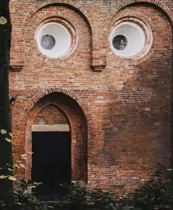 street photography, amazing photos, urban photography, street photos, candid photography, city photography, street shots, urban photos, candid photos, street pics, urban life images, city snapshots, sidewalk photography, real life photos, urban candid shots, street art pics, spontaneous photography, city scenes, everyday photography, urban exploration photos, street image gallery