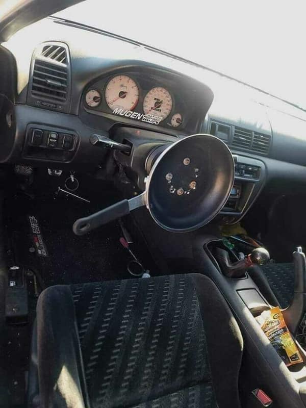 photos with no context, bizarre photos, random images, weird pictures, strange photos, unexplained photos, out of context pics, odd images, confusing photos, surreal pictures, weird pics, random photos, WTF photos, uncanny images, no context snapshots, weird internet pics, mystery photos, puzzling pictures, oddball photos, quirky images