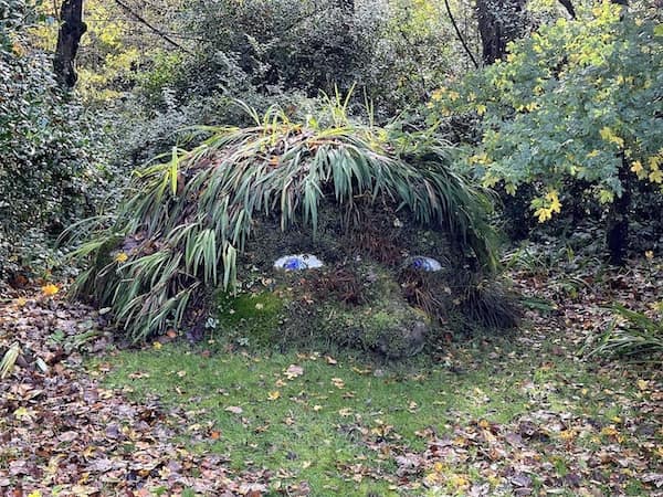 cursed images, viral pics, weird photos, internet oddities, trending cursed memes, cursed memes, bizarre photos, meme classics, nightmare fuel, awkward animal photos, cursed food, viral photos, visual jokes, image dump, internet legends, creepy memes, unhinged memes, funny images, meme scroll, chaos pics