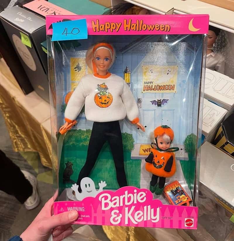 nostalgic toys, 90s toys, childhood toys, retro toys, classic games, old toys, vintage toys, 90s kids, playground toys, beanie babies, tamagotchi, polly pocket, pokemon cards, skip-it, slap bracelet, 90s nostalgia, toy memories, playground classics, retro games, collectible toys