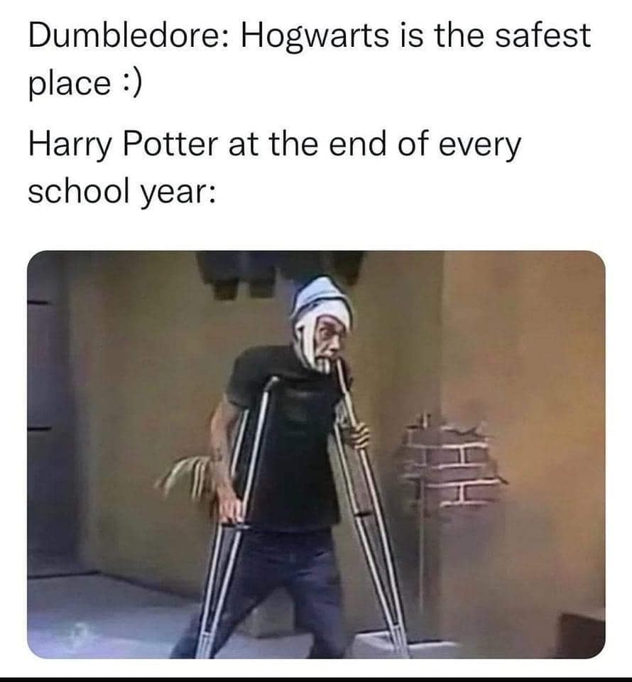 Dumbledore: Hogwarts is the safest place : Harry Potter at the end of every school year: