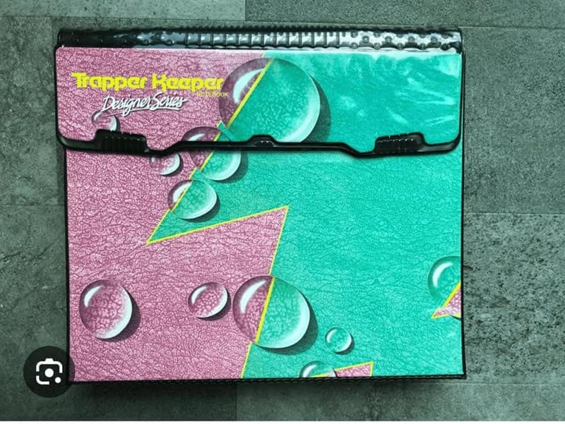 Retro Trapper Keeper with 80s geometric and bubble design