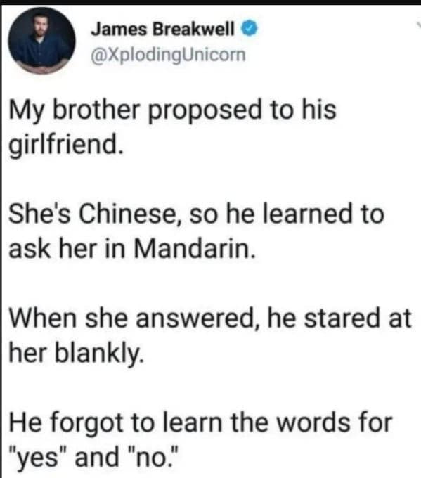 Tweet about a proposal in Mandarin where the boyfriend forgets the words for “yes” and “no.”