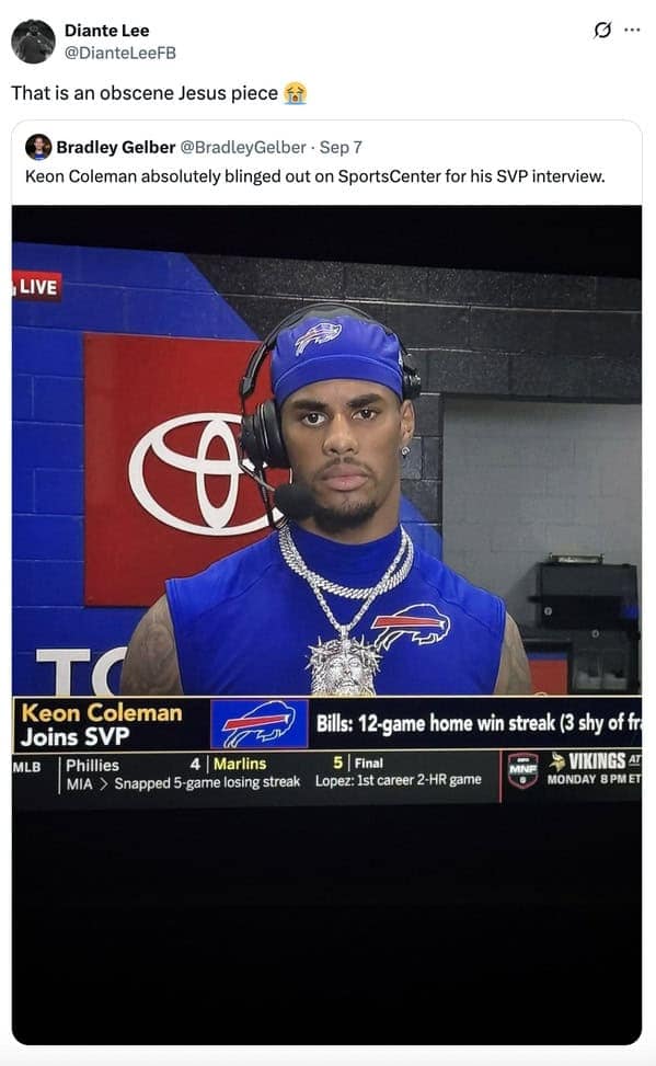 A sports meme tweet admiring the incredibly large Jesus piece necklace worn by Bills player Keon Coleman.