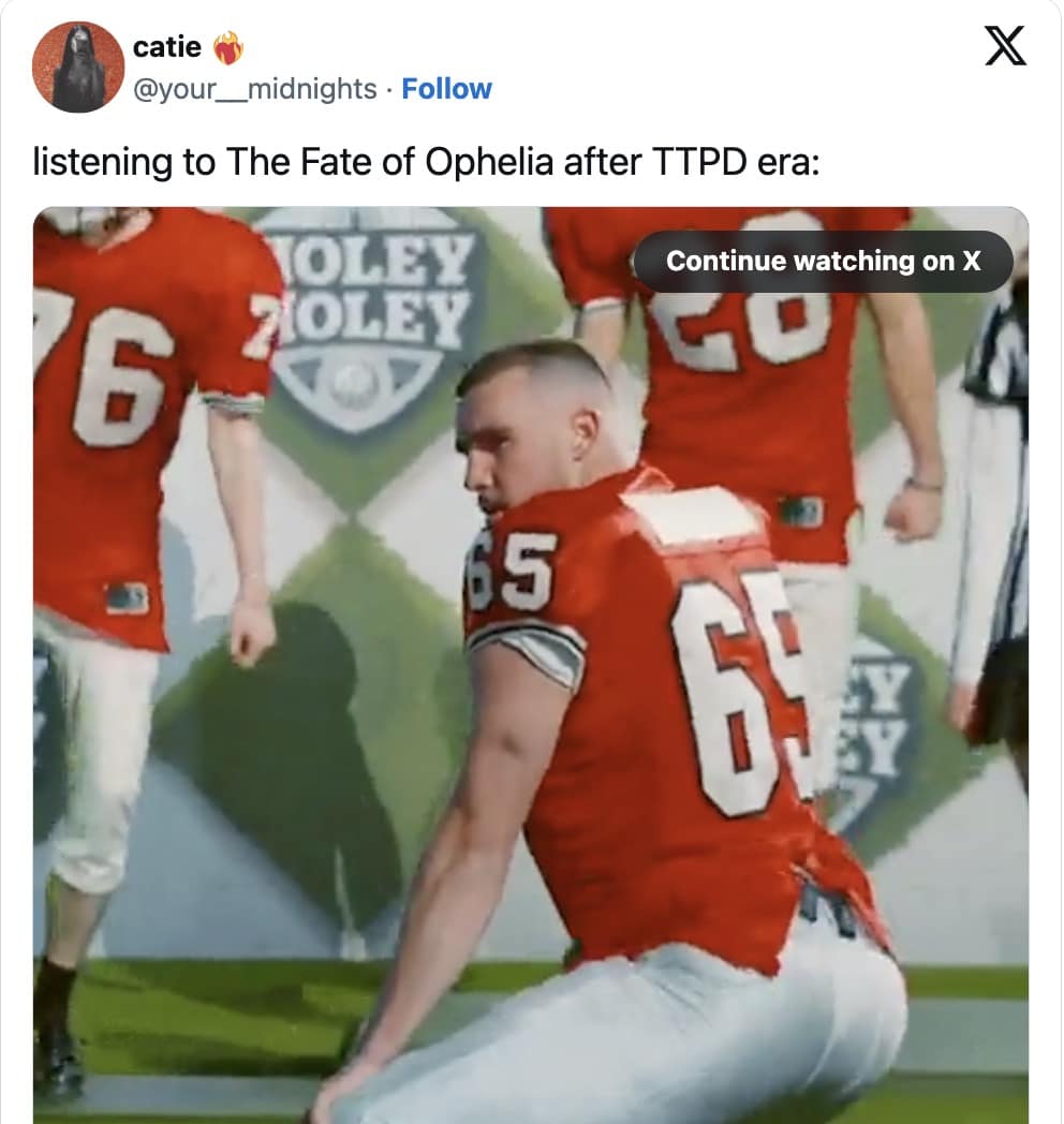 A funny Taylor Swift meme using a clip from Glee to represent listening to the song "The Fate of Ophelia."