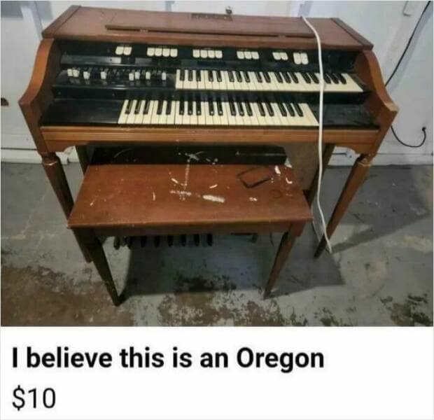 A funny marketplace listing for an electric organ that the seller believes is an "Oregon."