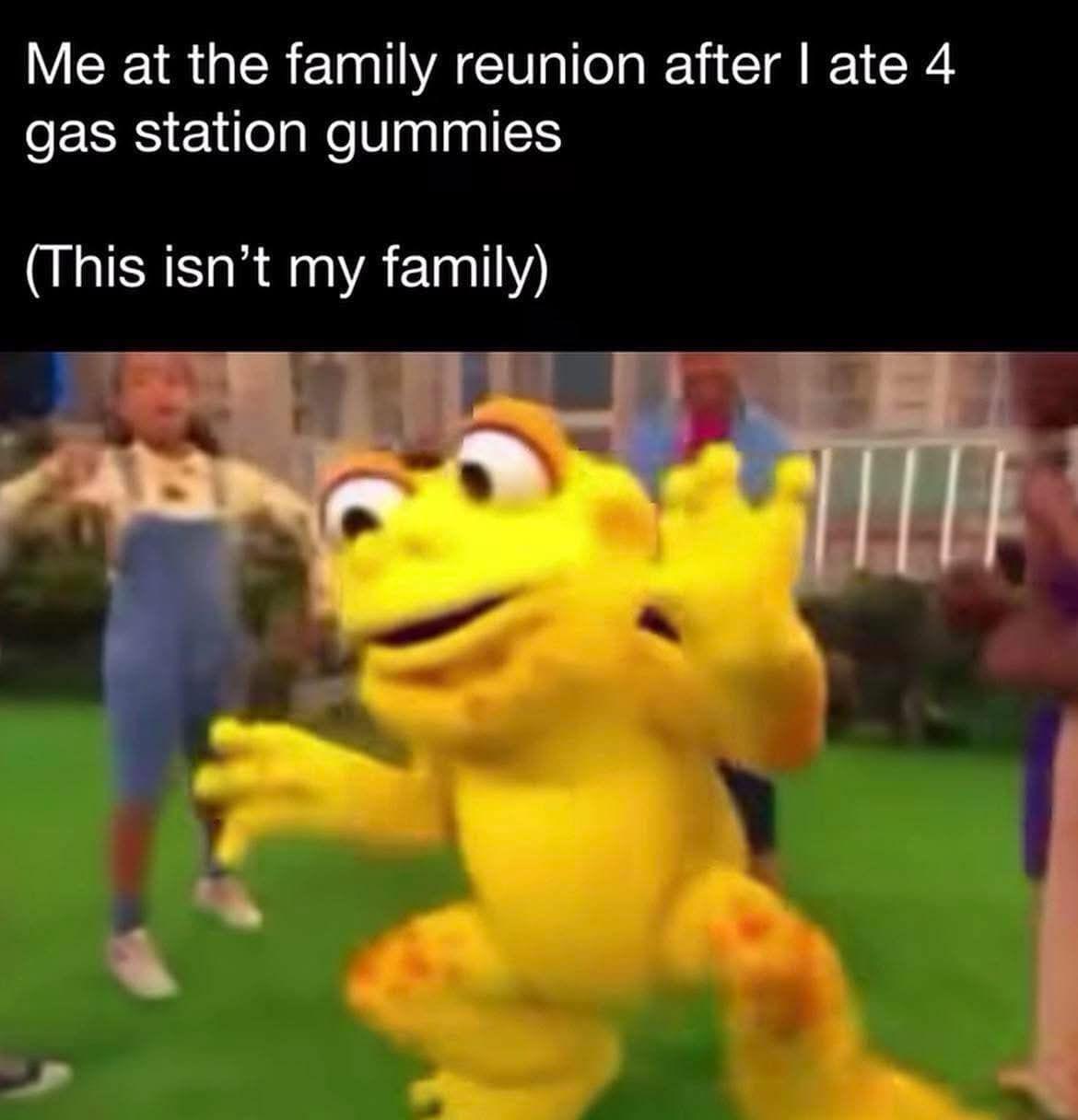 Treelo from Bear in the Big Blue House dancing blurry funny memes.