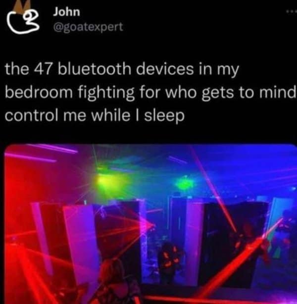 A funny meme referencing the Windows 3D Pipes screensaver.
