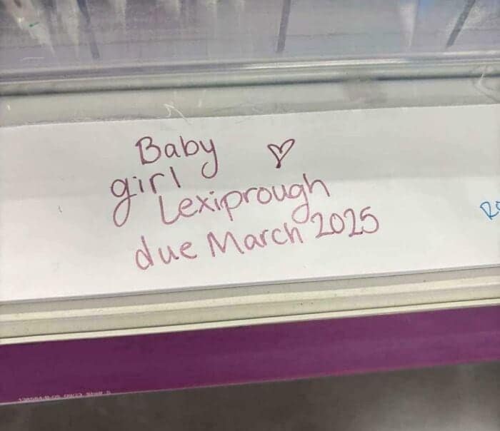 A handwritten note announcing a baby girl named Lexiprough, which sounds like medication and is one of the worst baby names.