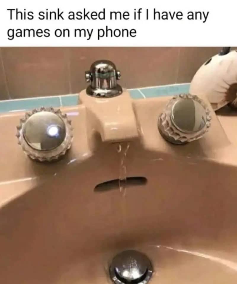 Retro sci-fi characters including an alien looking confused while trying to tell a story.