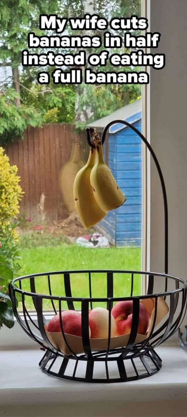 Husband posts photo of bananas cut in half complaining his wife won't eat a full banana