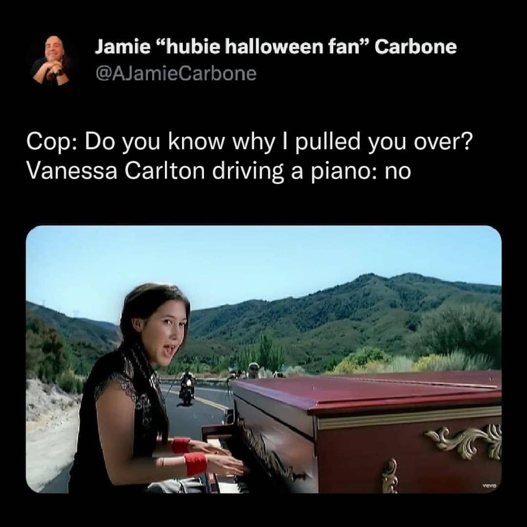 Tweet meme joking about Vanessa Carlton driving a piano on highway pulled over by cop