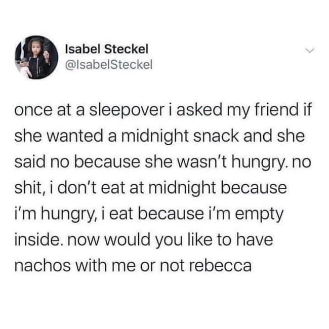 Relatable parenting commentary from the @mom_tho account questions the exact parameters of diet culture, arguing that surviving seven consecutive hours of sleep without a single snack should legally qualify as intermittent fasting.