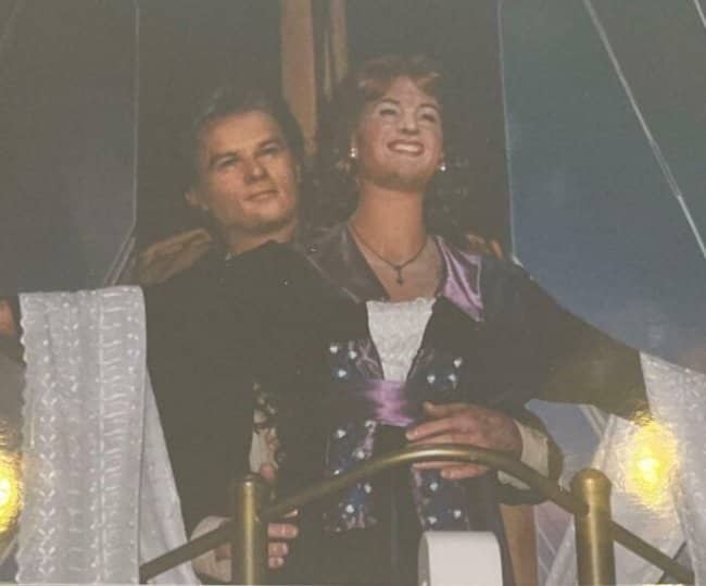 Terrible wax sculptures of Jack and Rose recreating the iconic Titanic balcony scene.